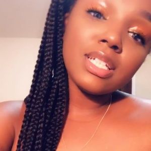 Meet your Posher, Britt